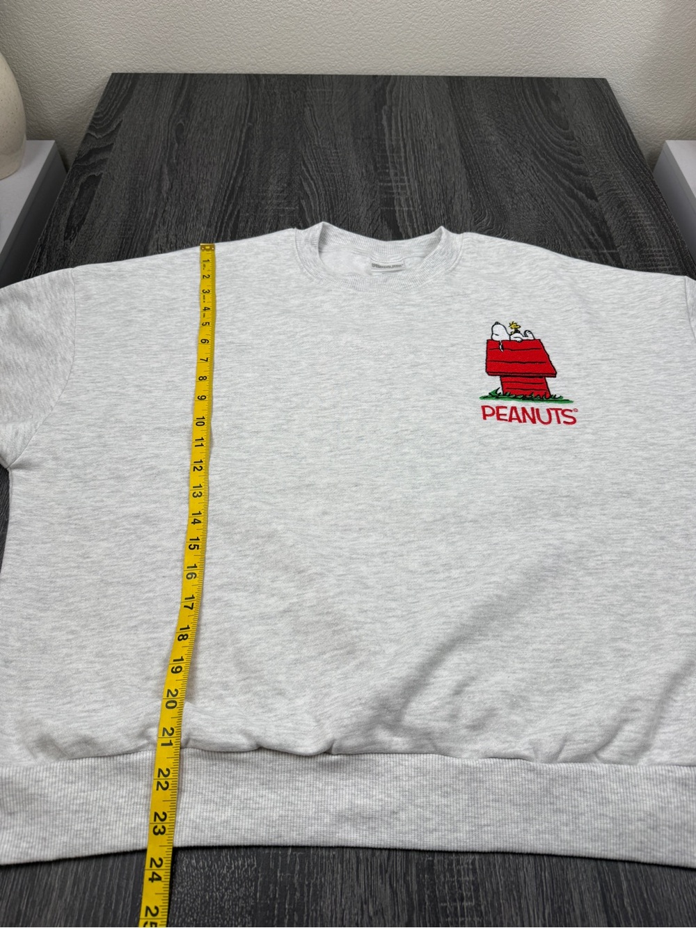 Peanuts Characters Gray Double Sided Sweatshirt Women’s Size M NWT - Picture 4 of 9